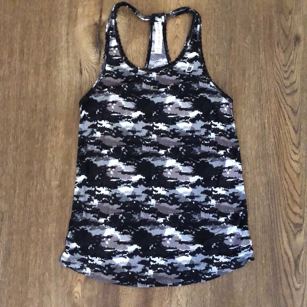 Lorna Jane tank top